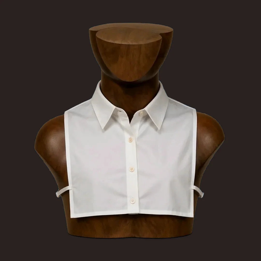 Wooden display bust — Snow White